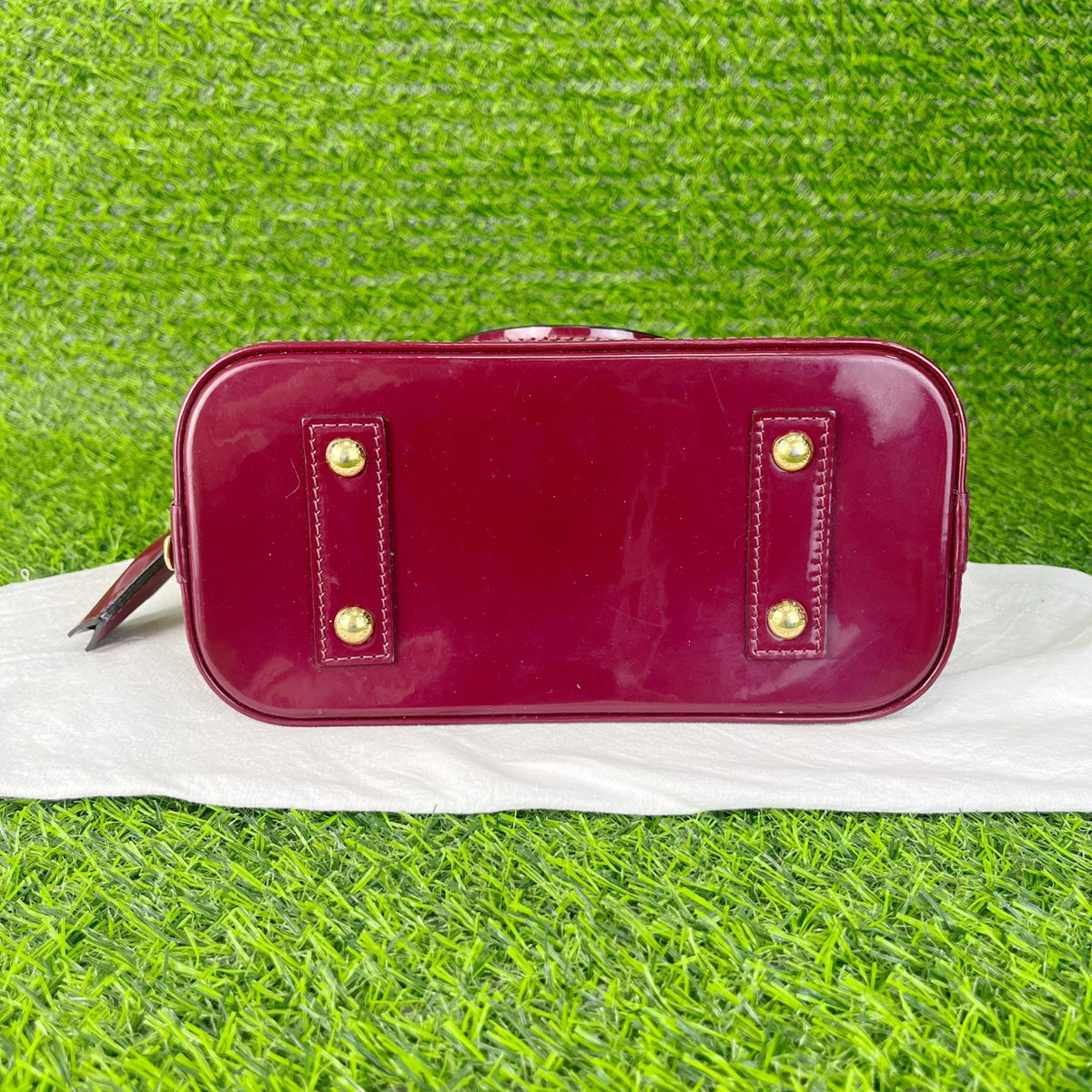 Louis Vuitton Red M50565