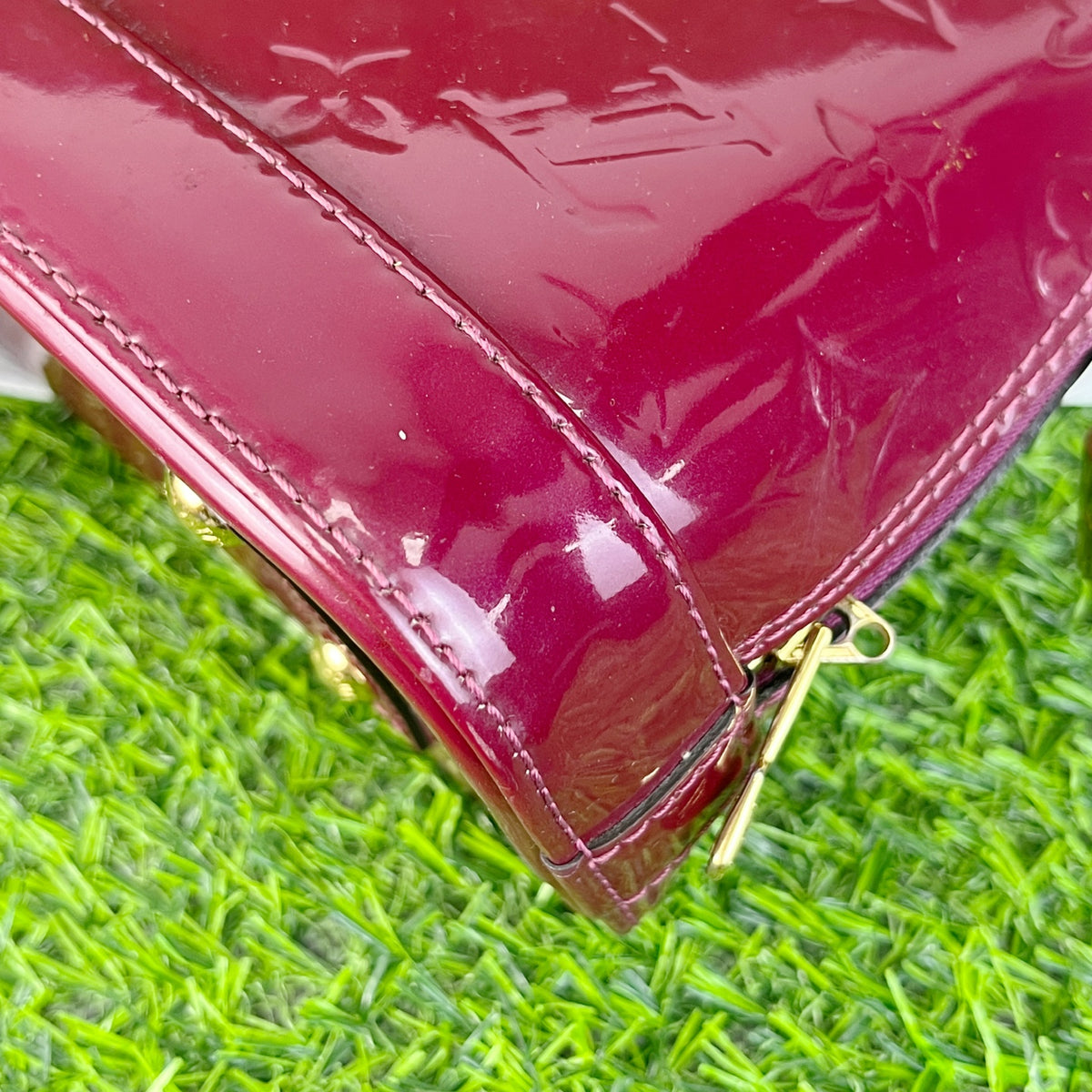 Louis Vuitton Red M50565