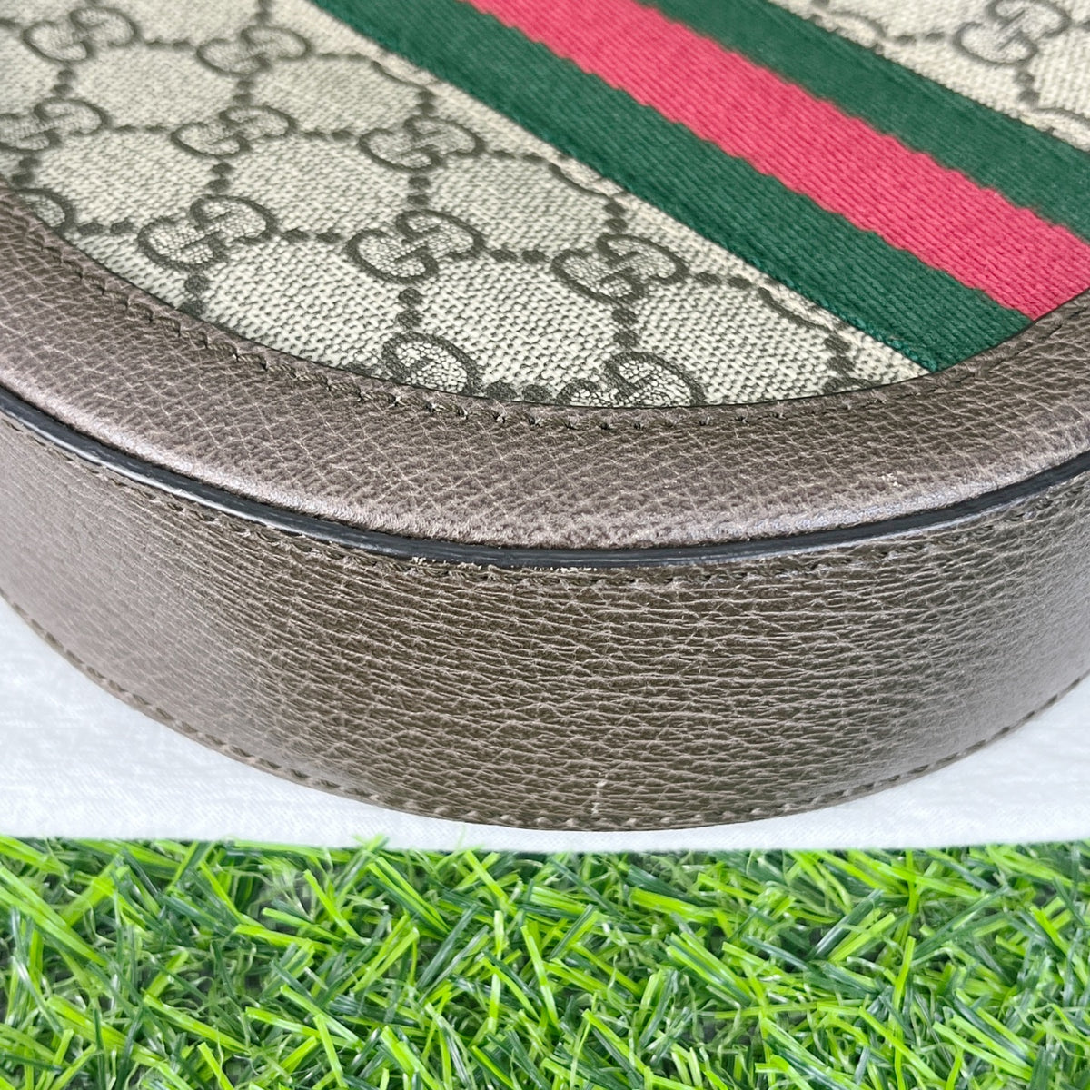 Gucci Ophidia Collection 18 cm (width) x 18 cm (height) x 4.5 cm (depth) 550618 96I3B 8745