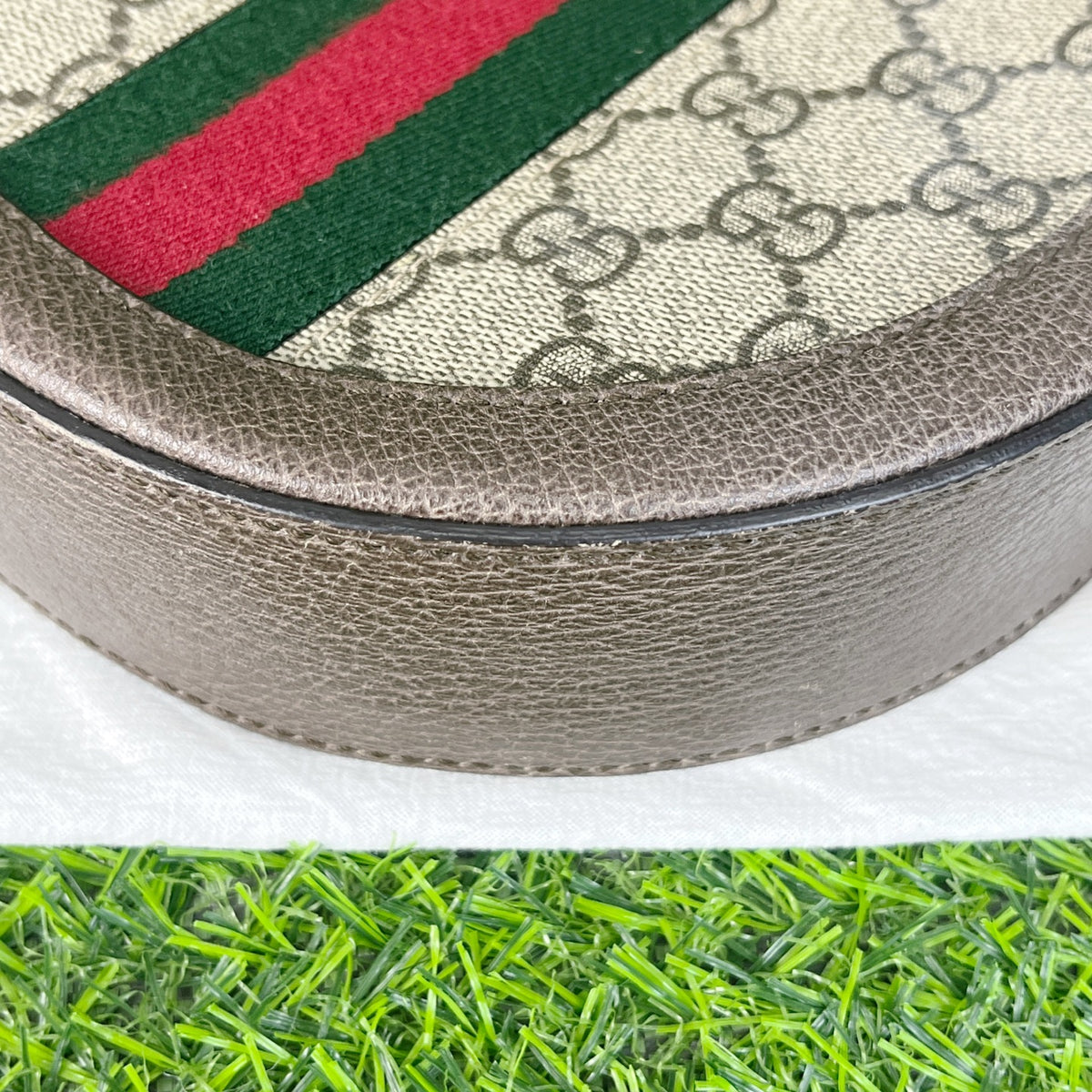 Gucci Ophidia Collection 18 cm (width) x 18 cm (height) x 4.5 cm (depth) 550618 96I3B 8745