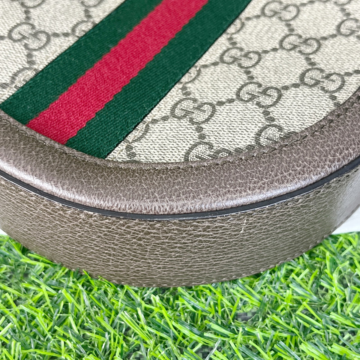Gucci Ophidia Collection 18 cm (width) x 18 cm (height) x 4.5 cm (depth) 550618 96I3B 8745