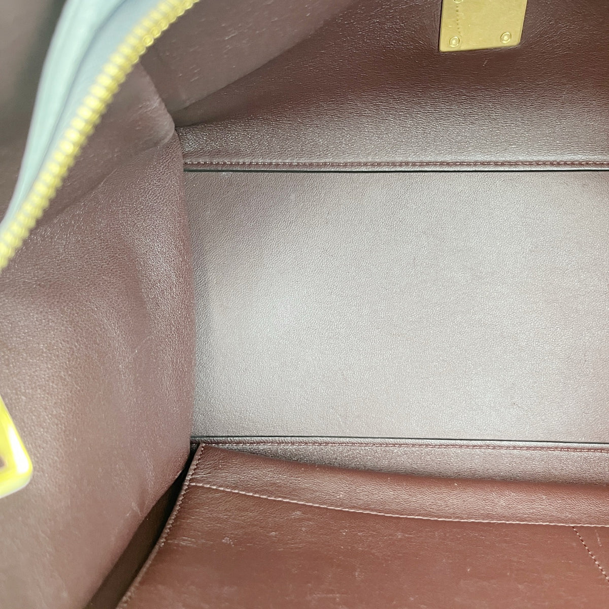 Celine Length 26 cm x Width 15 cm x Height 20 cm 174683UTM.06TU