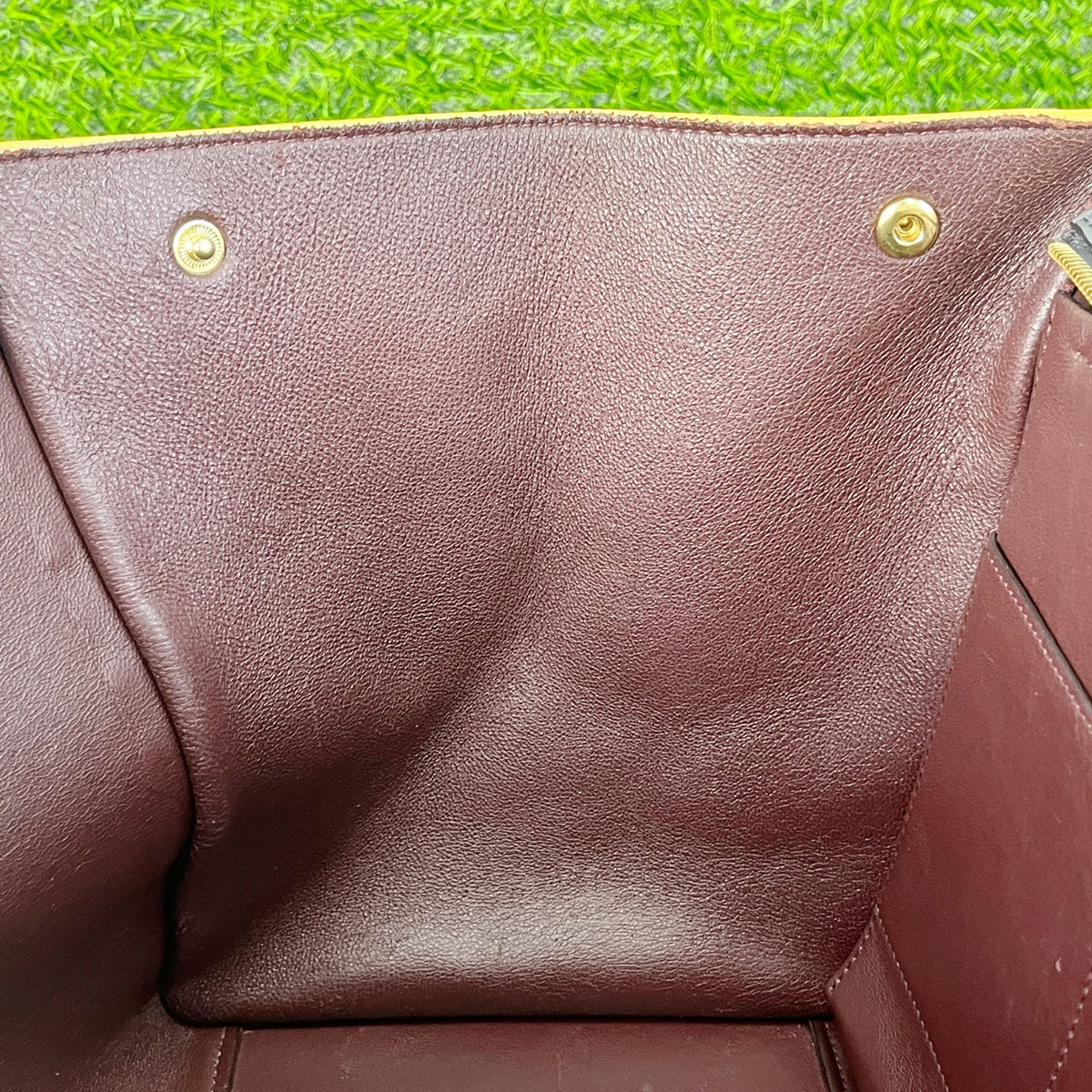 Celine Length 26 cm x Width 15 cm x Height 20 cm 174683UTM.06TU