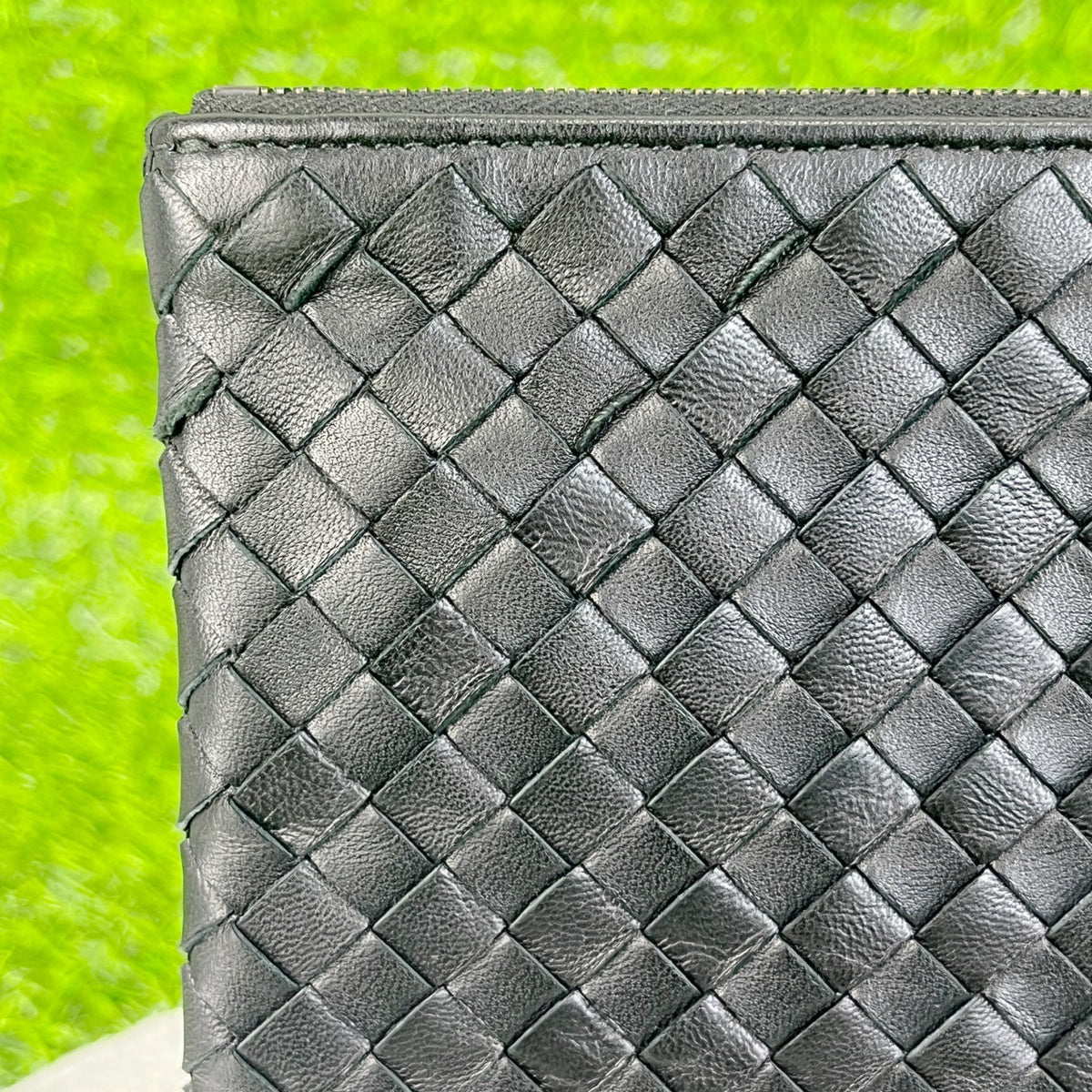 Bottega Veneta Black Clutch Length 29 cm x Width 2 cm x Height 20 cm 522430-V001N-1000