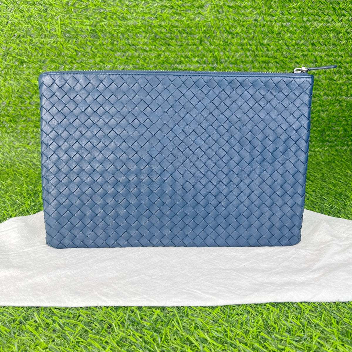 Bottega Veneta Blue Clutch Length 29 cm x Width 2 cm x Height 19 cm 355261-V001O-4037