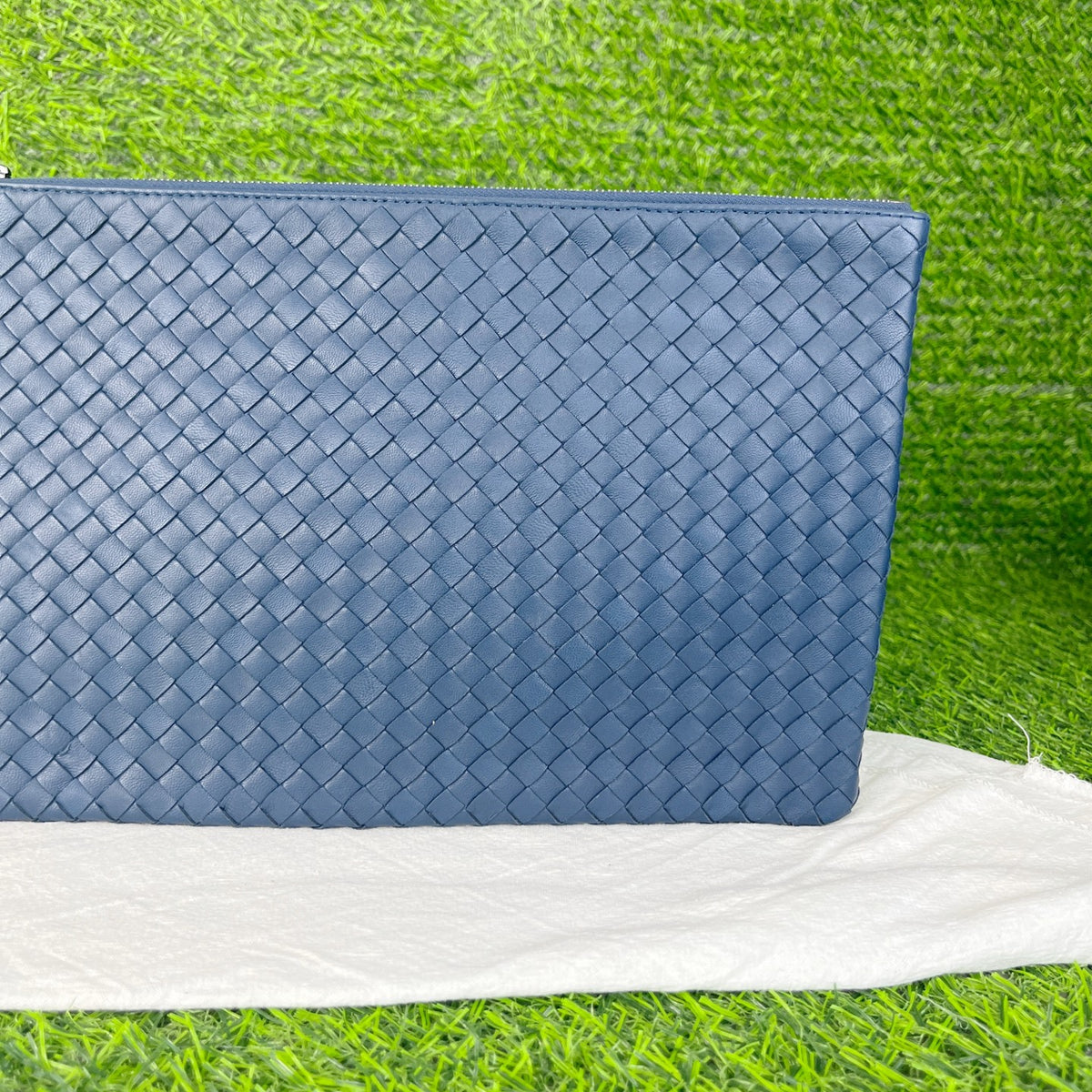Bottega Veneta Blue Clutch Length 29 cm x Width 2 cm x Height 19 cm 355261-V001O-4037