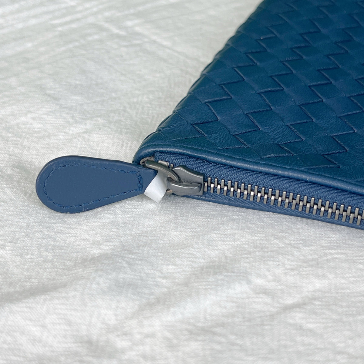 Bottega Veneta Blue Clutch Length 29 cm x Width 2 cm x Height 19 cm 355261-V001O-4037