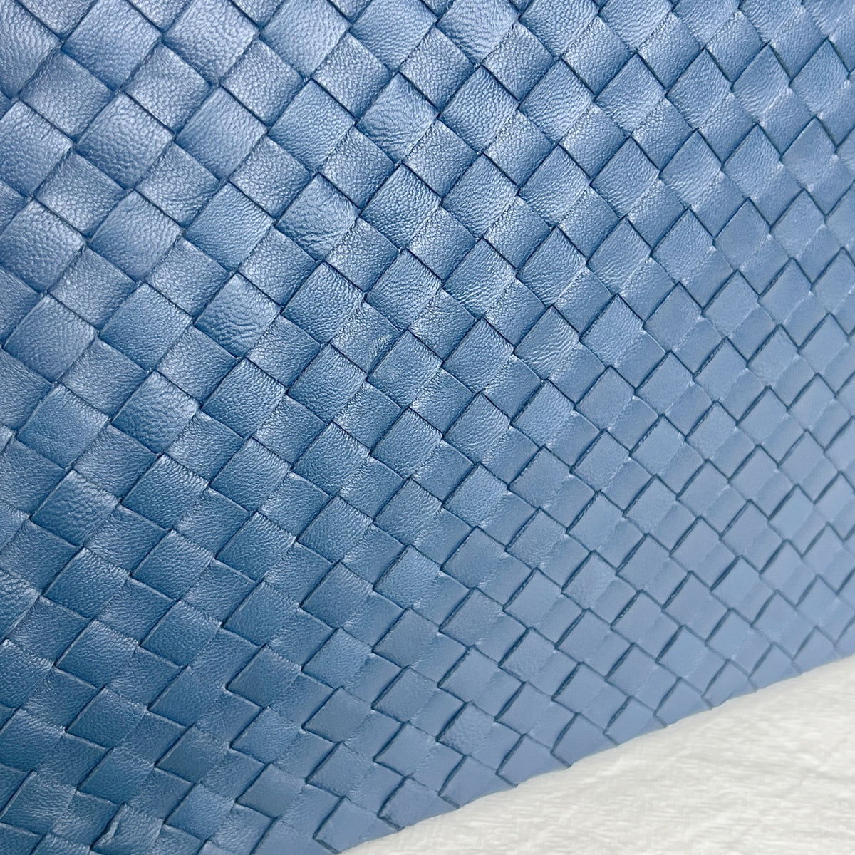 Bottega Veneta Blue Clutch Length 29 cm x Width 2 cm x Height 19 cm 355261-V001O-4037
