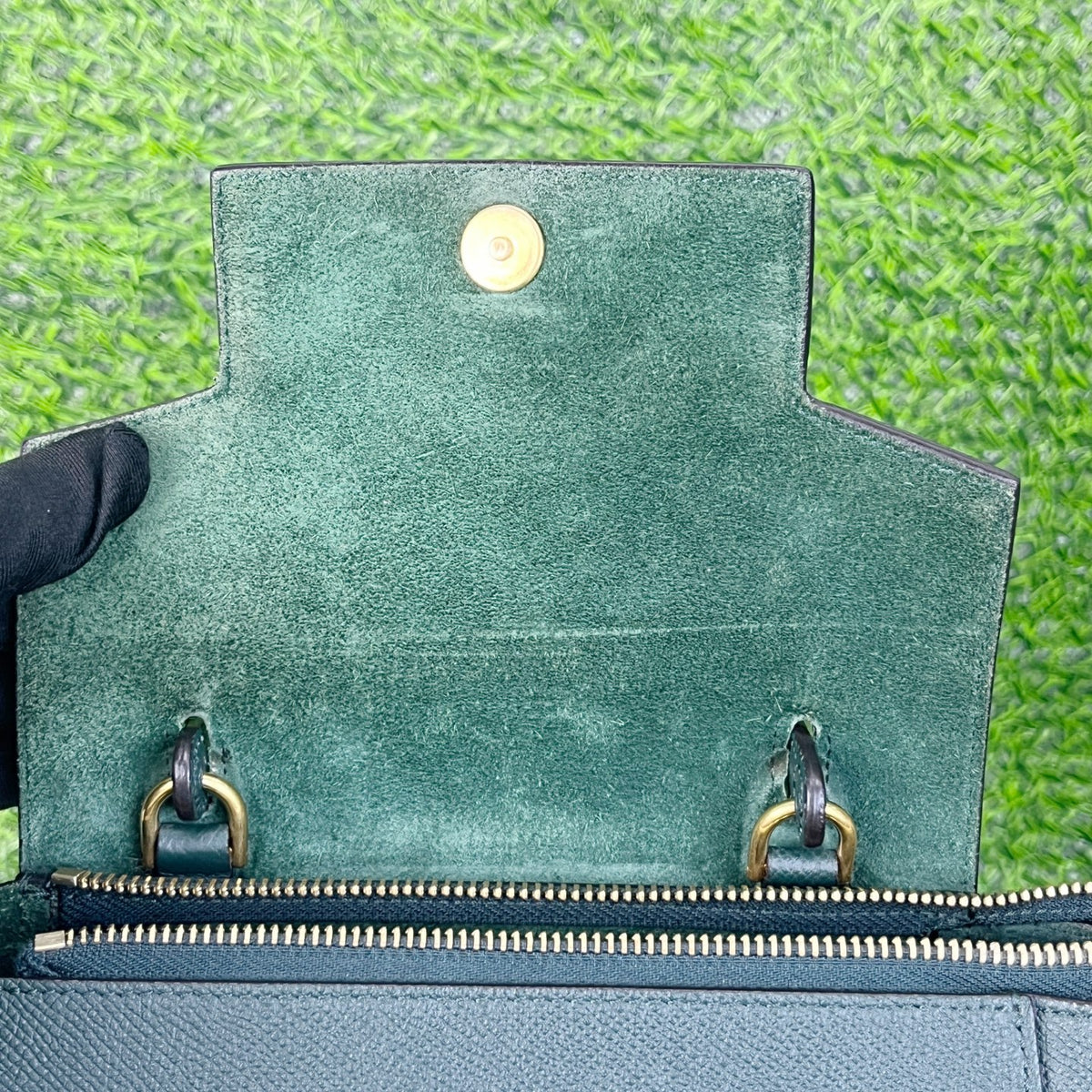 Celine BELT NANO-grain cowhide leather handbag Green 8 x 7 x 4 inches (20 x 17 x 11 centimeters) 189003ZVA.31AN