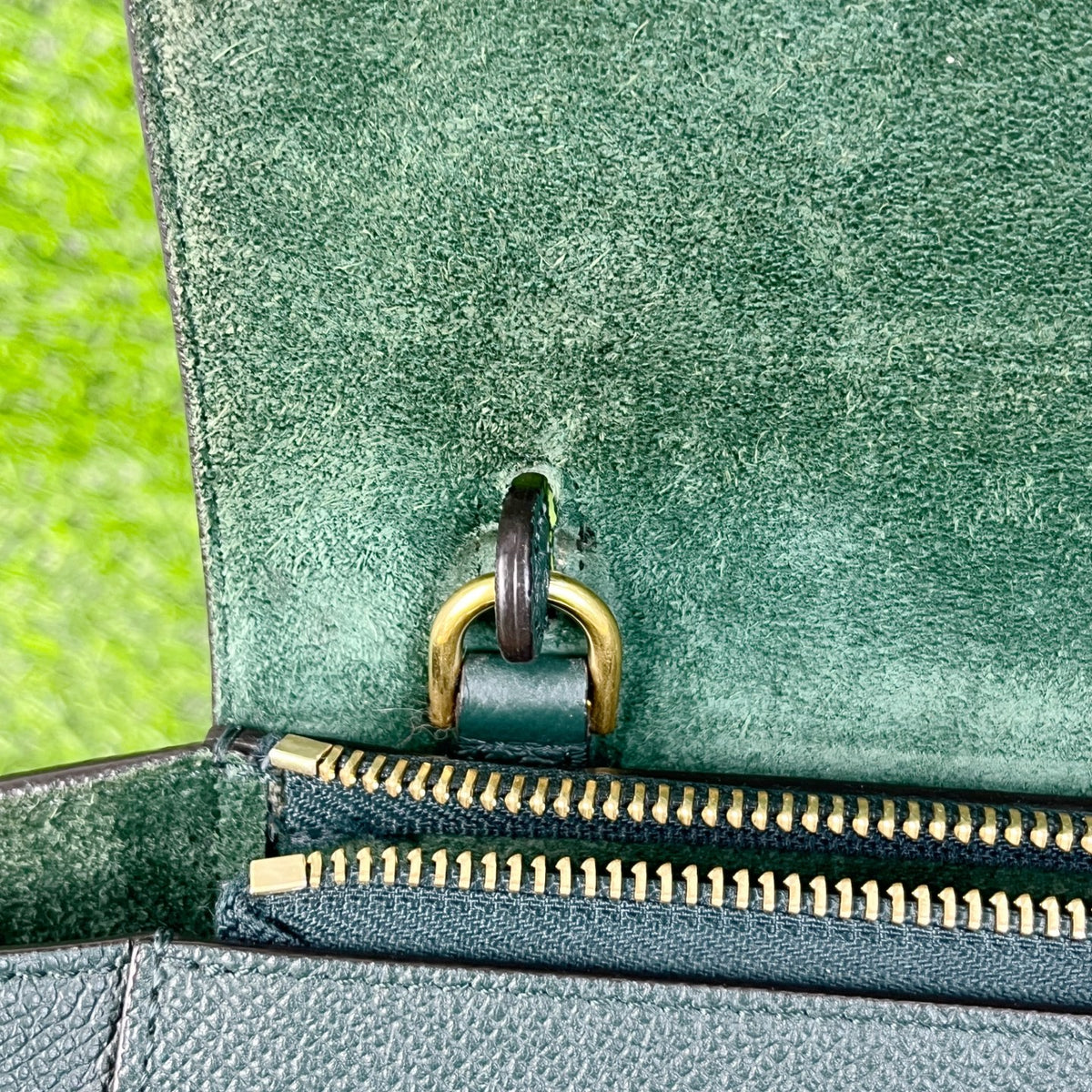 Celine BELT NANO-grain cowhide leather handbag Green 8 x 7 x 4 inches (20 x 17 x 11 centimeters) 189003ZVA.31AN