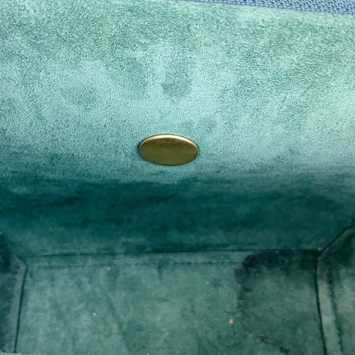 Celine BELT NANO-grain cowhide leather handbag Green 8 x 7 x 4 inches (20 x 17 x 11 centimeters) 189003ZVA.31AN