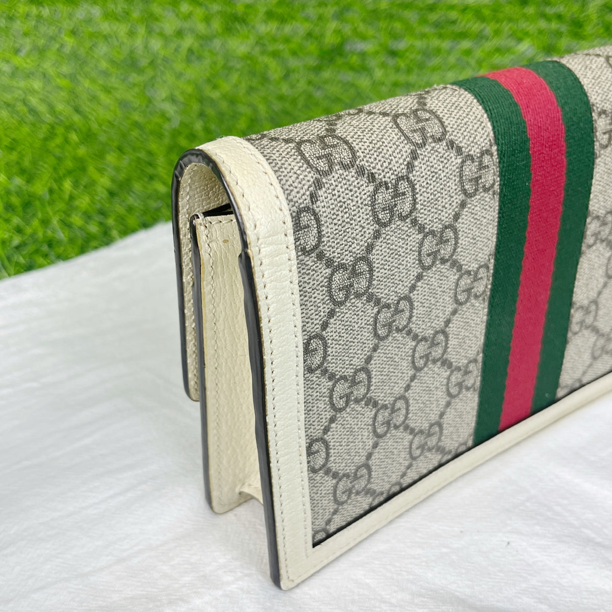 Gucci White 476079-9I6QT-9753