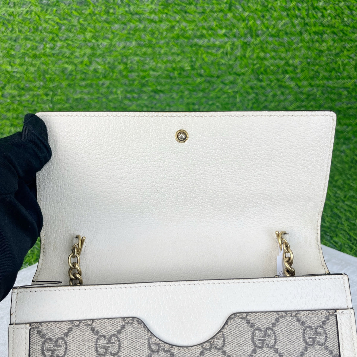 Gucci White 476079-9I6QT-9753