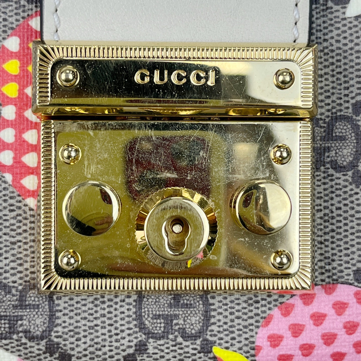 Gucci White 49815622KAG9799