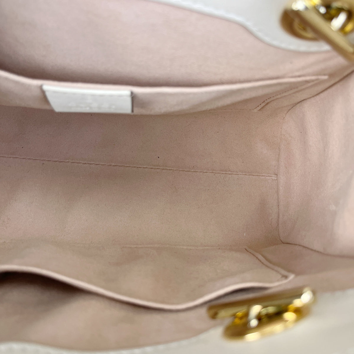 Gucci White 49815622KAG9799