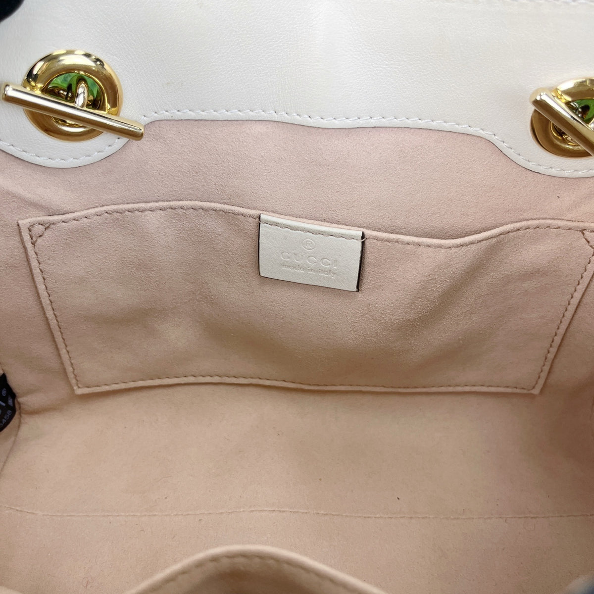 Gucci White 49815622KAG9799