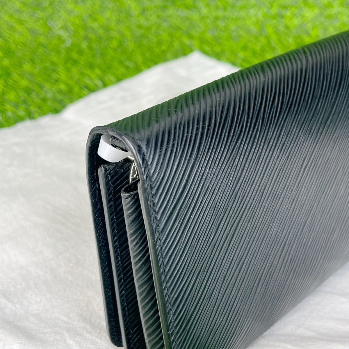 Louis Vuitton Black 19.0x 12.5x 2.5 cm M62038