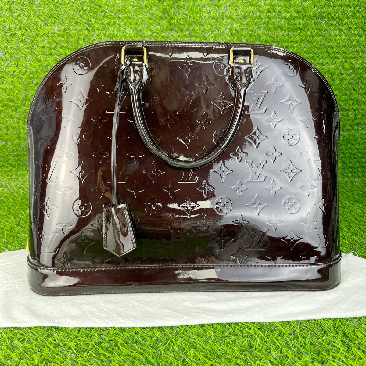 Louis Vuitton M91611