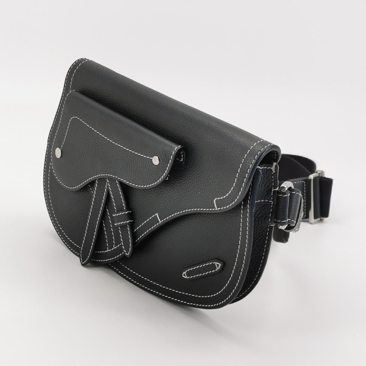 Dior Black Saddle Bag Length: 24 cm, Height: 16 cm, Thickness: 3.5 cm 1ADPO095YKK H00N