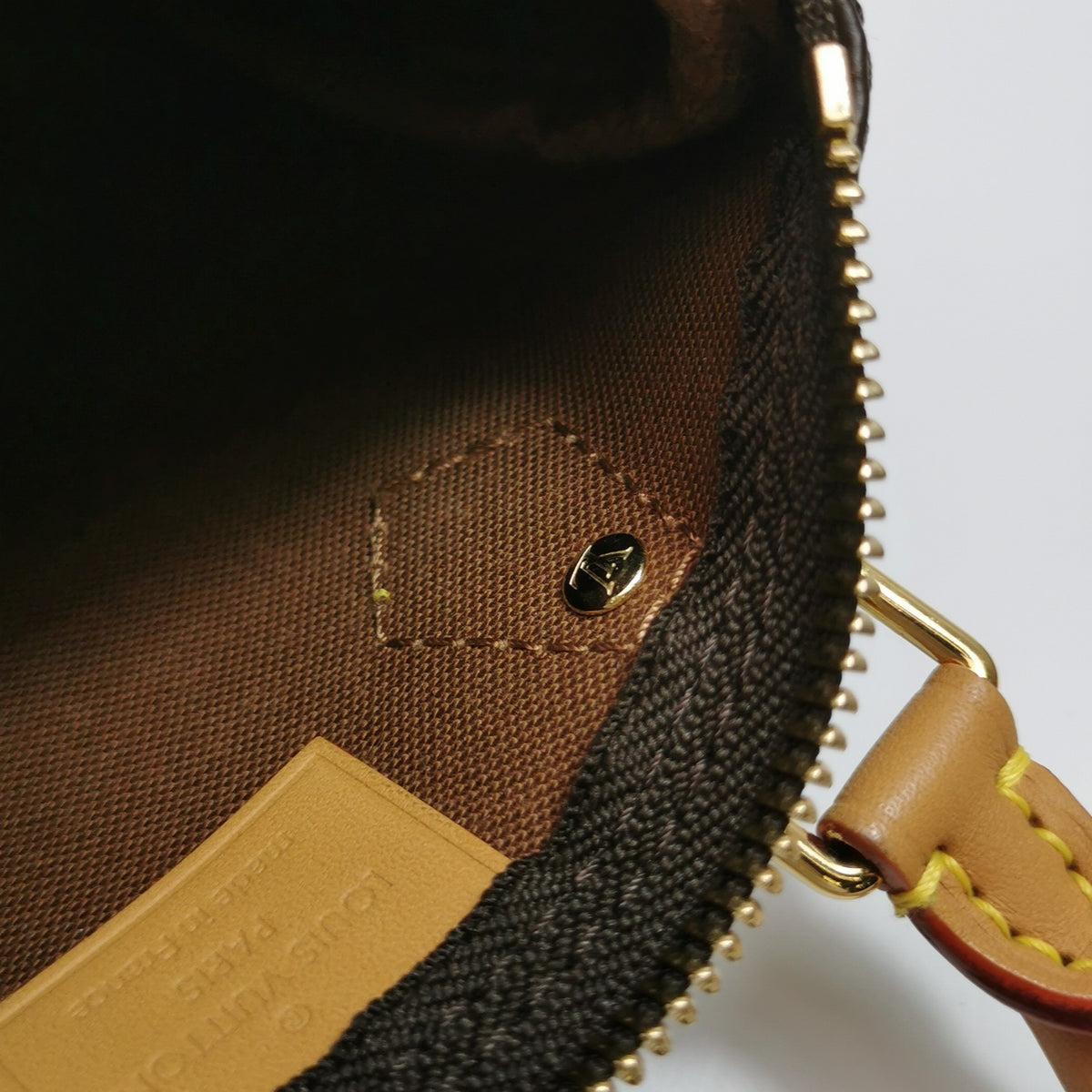 Louis Vuitton Nano Speedy Brown Shoulder Bag 16.5 x 10 x 7cm M81085