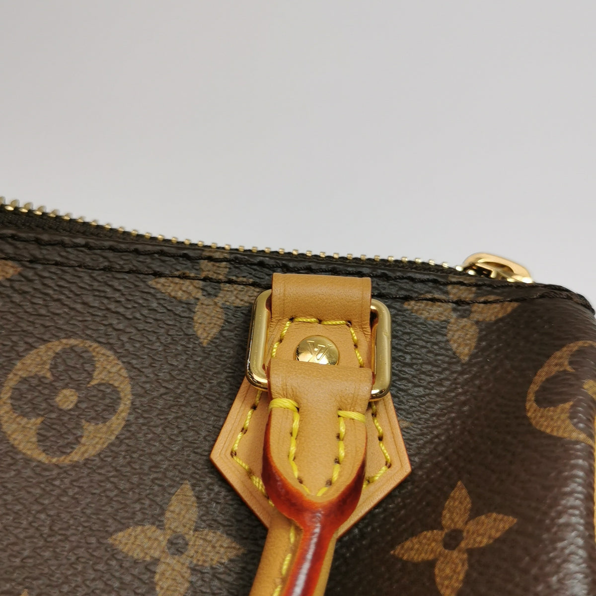 Louis Vuitton Nano Speedy Brown Shoulder Bag 16.5 x 10 x 7cm M81085