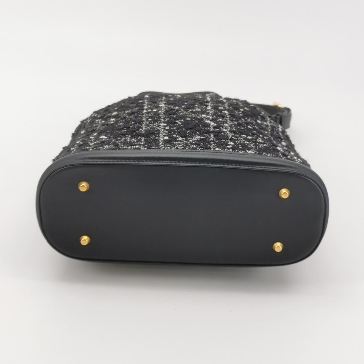 Dior C'Est Dior Black Crossbody 24 x 25 x 9.5 cm (length x height x width) M2271UTKV_M911