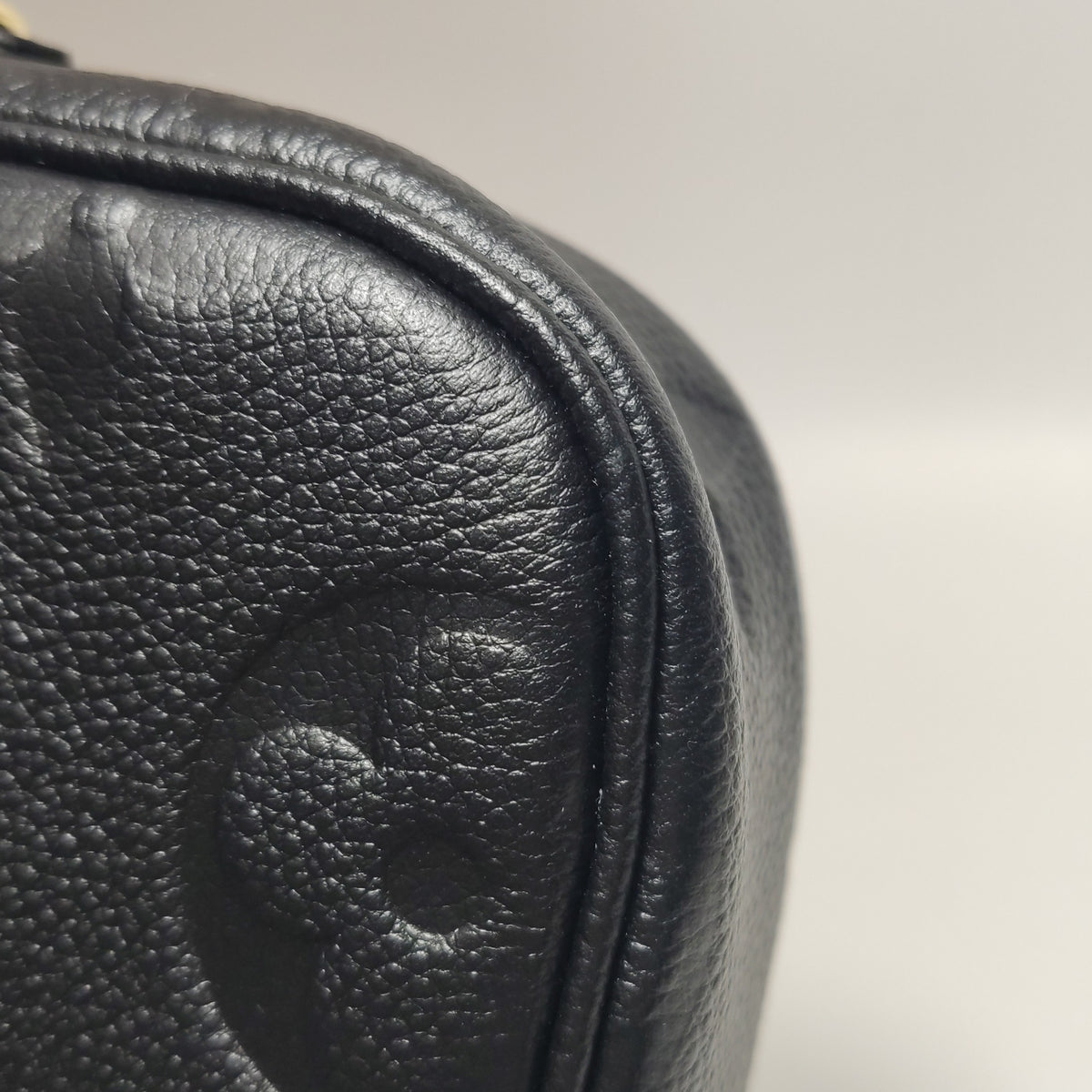 Louis Vuitton Wallet On Chain Ivy Black Shoulder Bag 22.5 x 11.5 x 4.5cm M82154