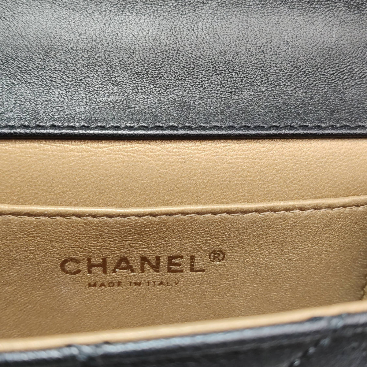 Chanel Black Crossbody Length: 15.5 cm, Height: 15.5 cm, Thickness: 6 cm AS0584_B02156_94305