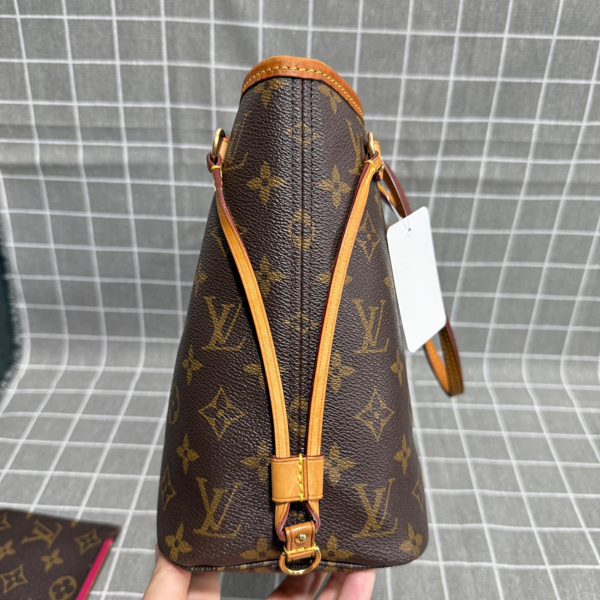 Louis Vuitton Red Length 28 x Width 12.5 x Height 23 cm M41001