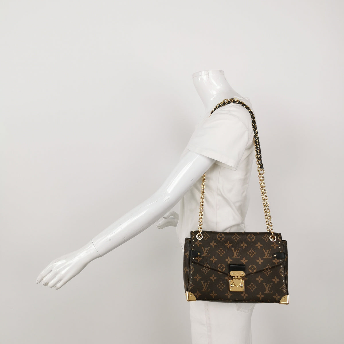 Louis Vuitton TRUNKIE handbag Canvas Length: 26 cm, Height: 17 cm, Thickness: 8 cm M14526