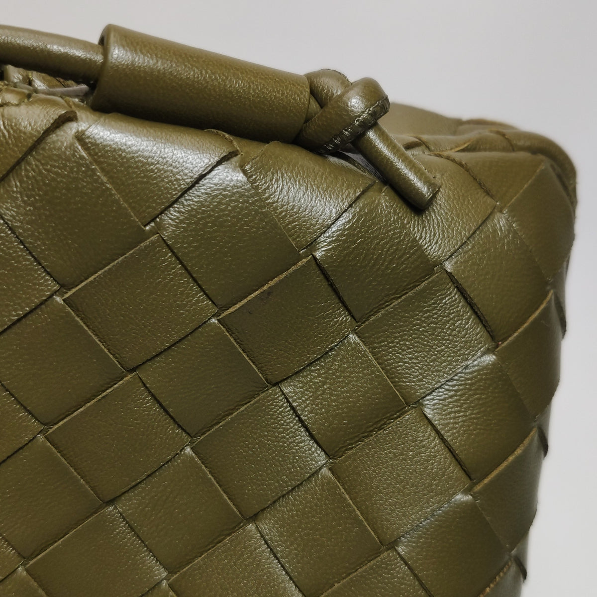 Bottega Veneta Green Crossbody Length: 21 cm, Height: 12 cm, Thickness: 8 cm