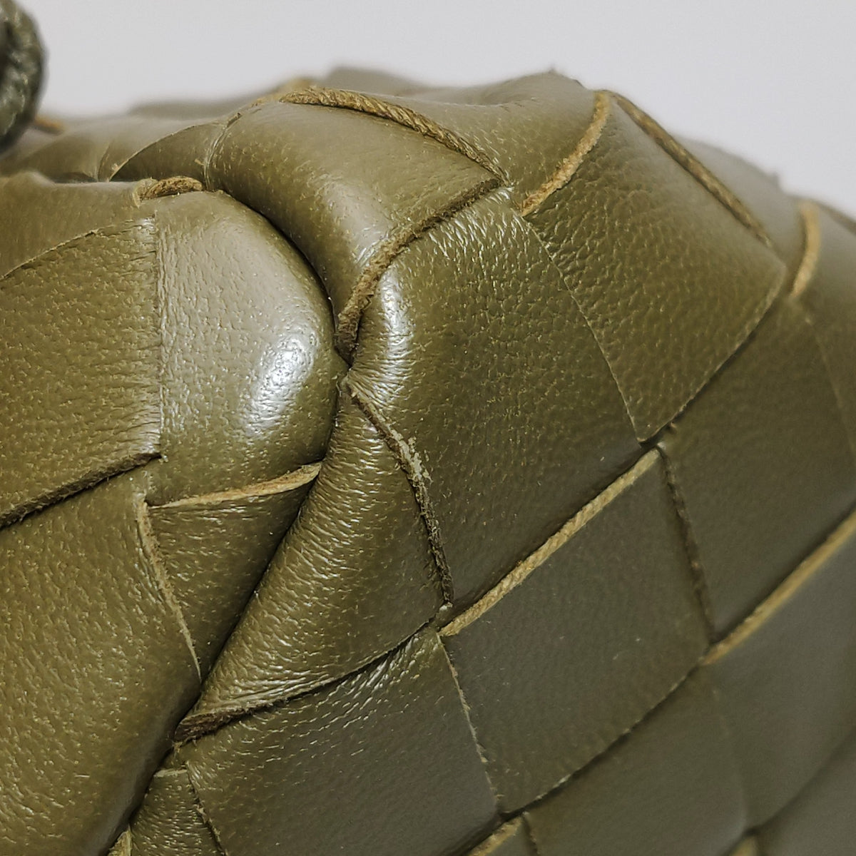 Bottega Veneta Green Crossbody Length: 21 cm, Height: 12 cm, Thickness: 8 cm