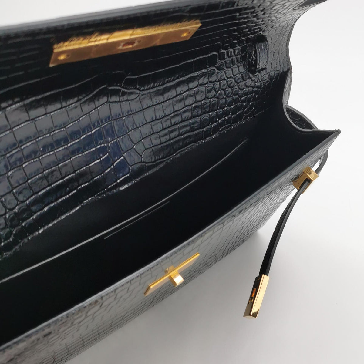 Saint laurent MANHATTAN Series Backpack 29 x 20 x 7,5 CM 579271DND0J1000