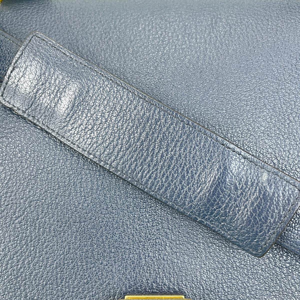 Celine Length 26 cm x Width 15 cm x Height 20 cm 174683MDB.07MI