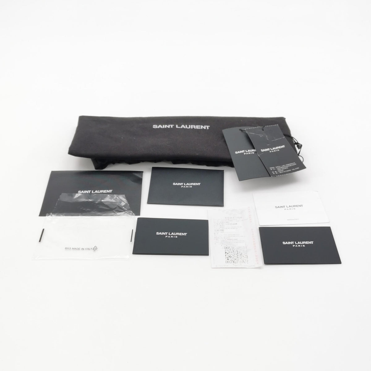 Saint laurent Monogram envelope bag Gray Shoulder Bag 22 x 13 x 6 centimeters 600195BOW911000
