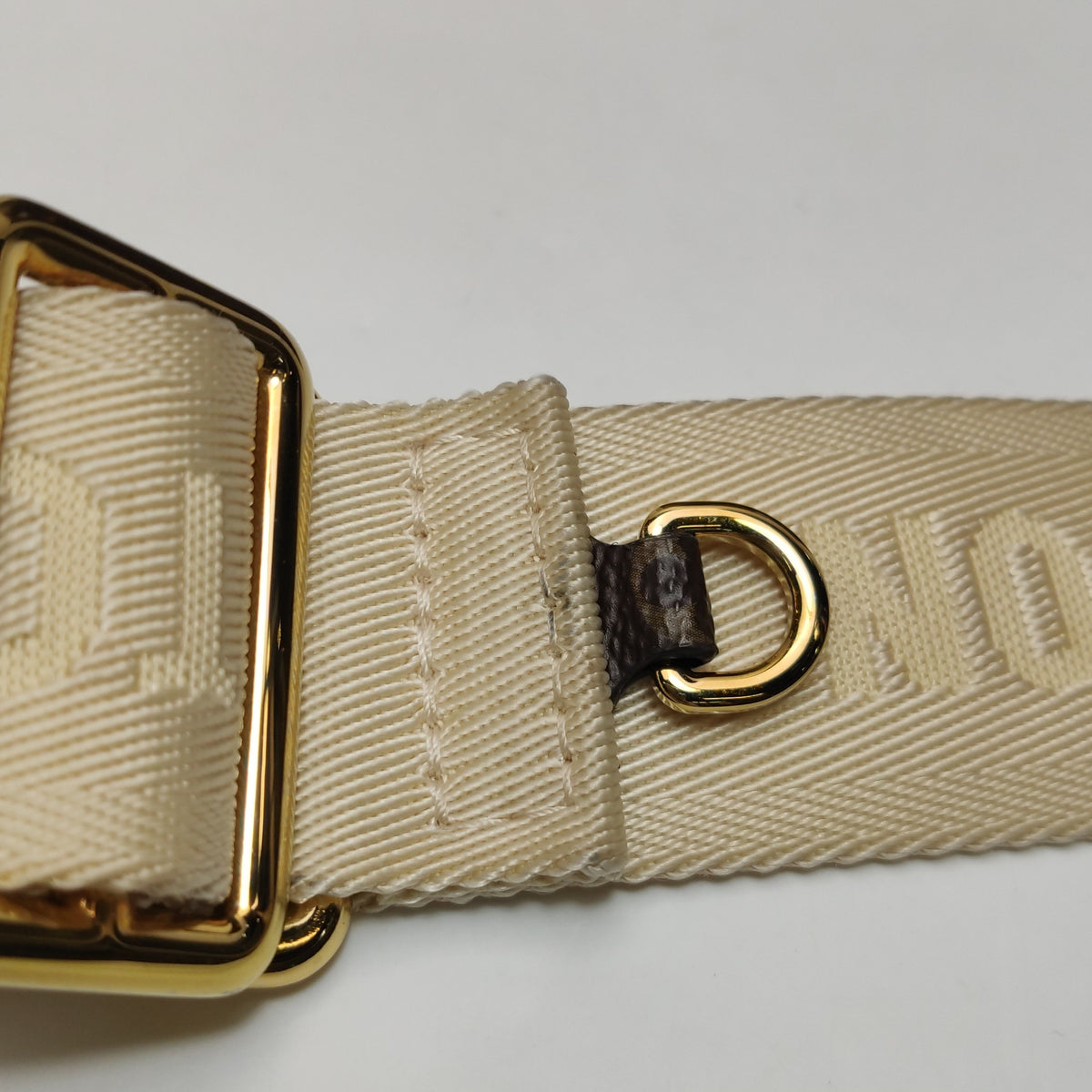 Louis Vuitton Onthego Brown Shoulder Bag 25 x 19 x 11.5 M46373