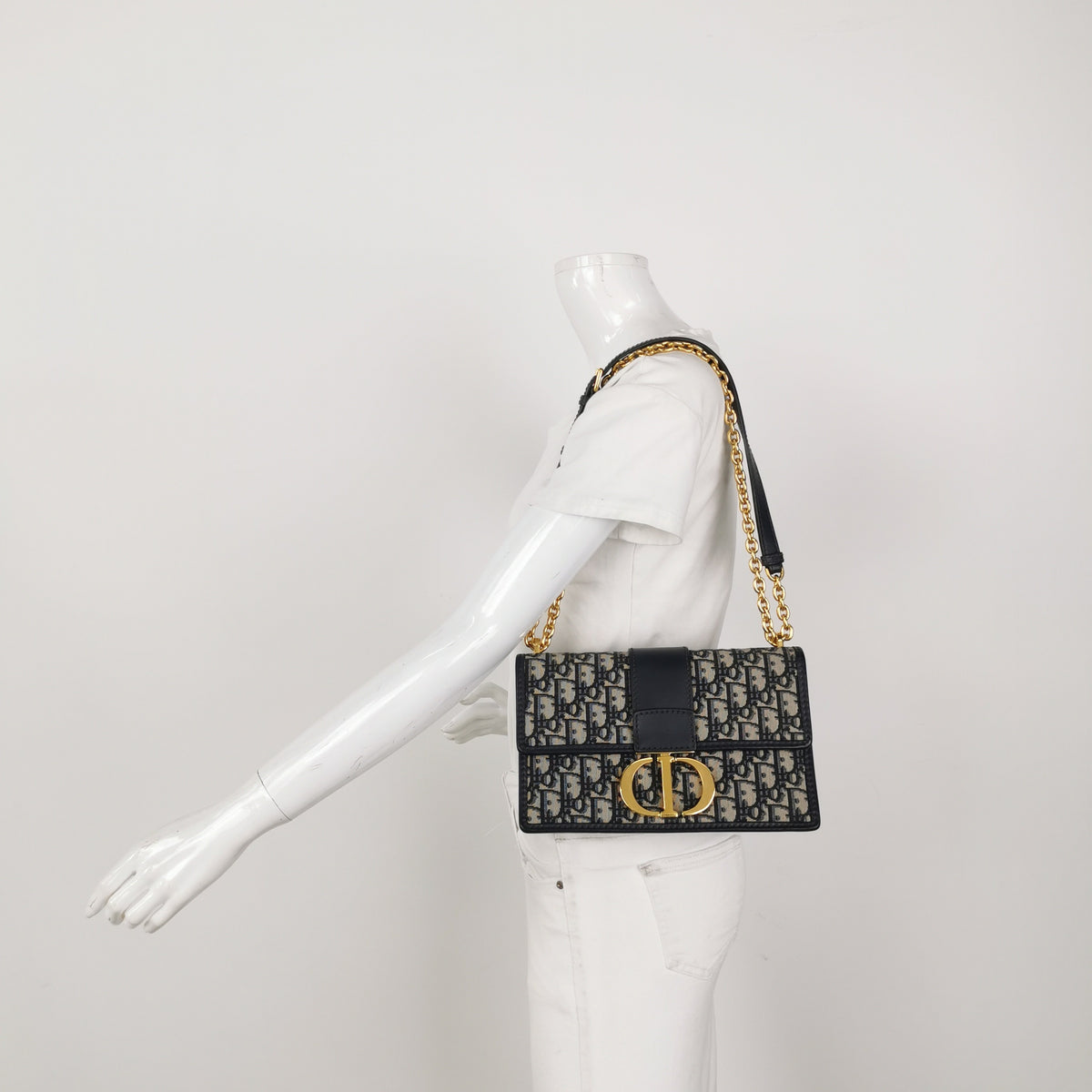 Dior Canvas Blue Shoulder Bag 25 cm x 16 cm x 8 cm M9208UTZQ_M928
