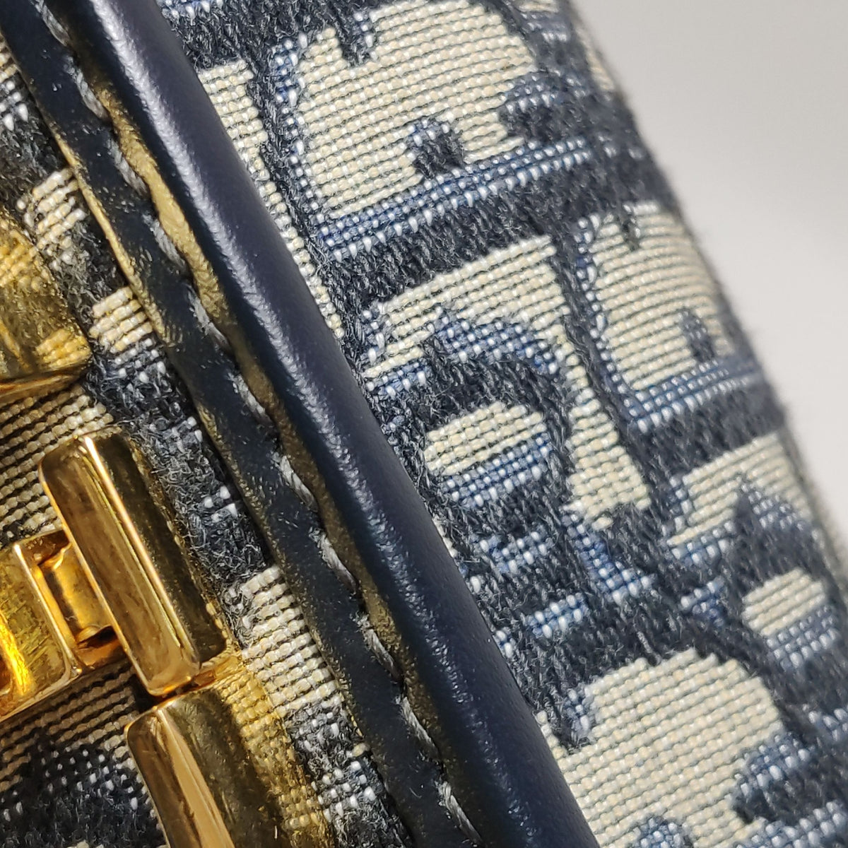 Dior Canvas Blue Shoulder Bag 25 cm x 16 cm x 8 cm M9208UTZQ_M928