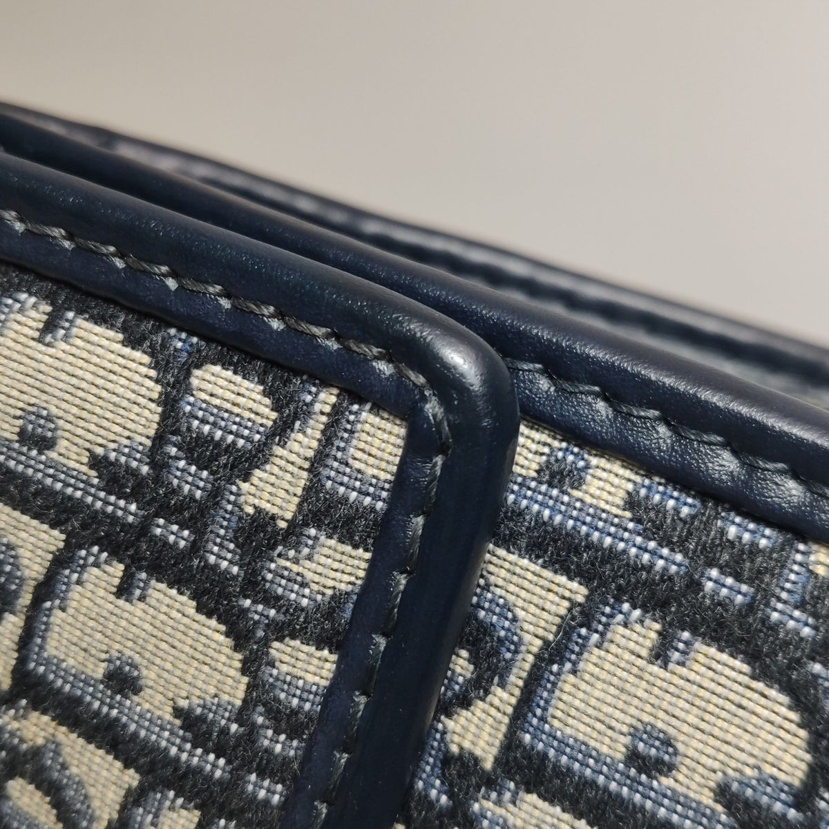 Dior Canvas Blue Shoulder Bag 25 cm x 16 cm x 8 cm M9208UTZQ_M928