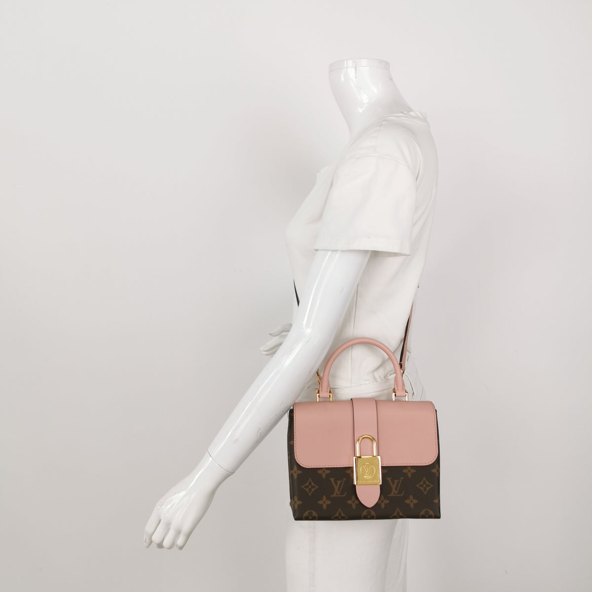 Louis Vuitton Brown Shoulder Bag Length: 20 cm, Height: 15 cm, Thickness: 7 cm M44080