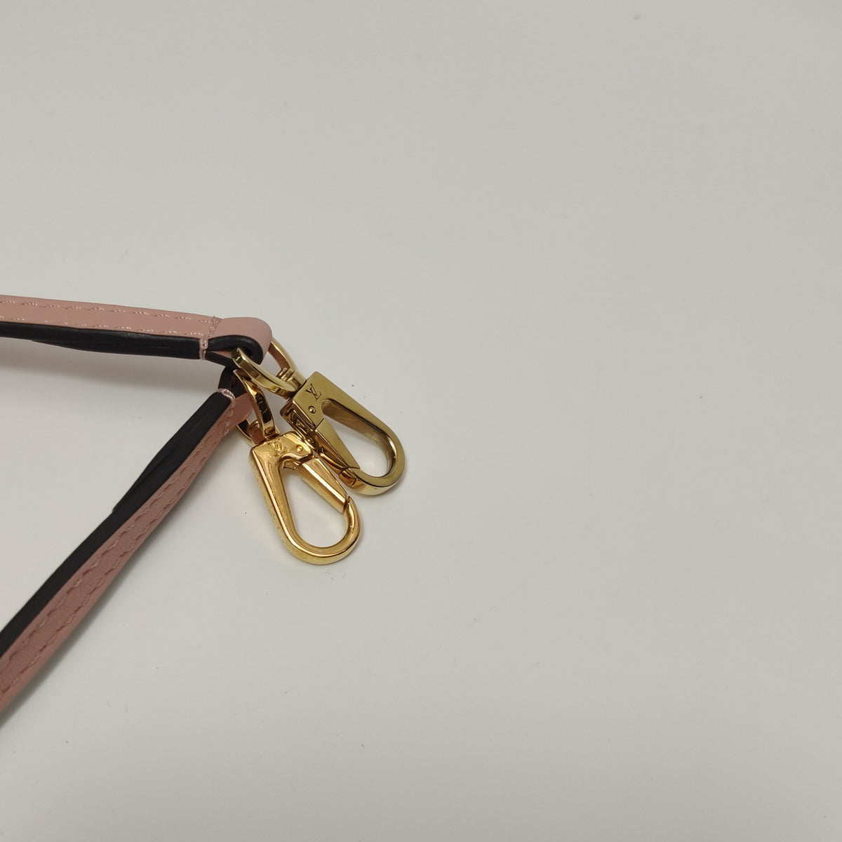 Louis Vuitton Brown Shoulder Bag Length: 20 cm, Height: 15 cm, Thickness: 7 cm M44080