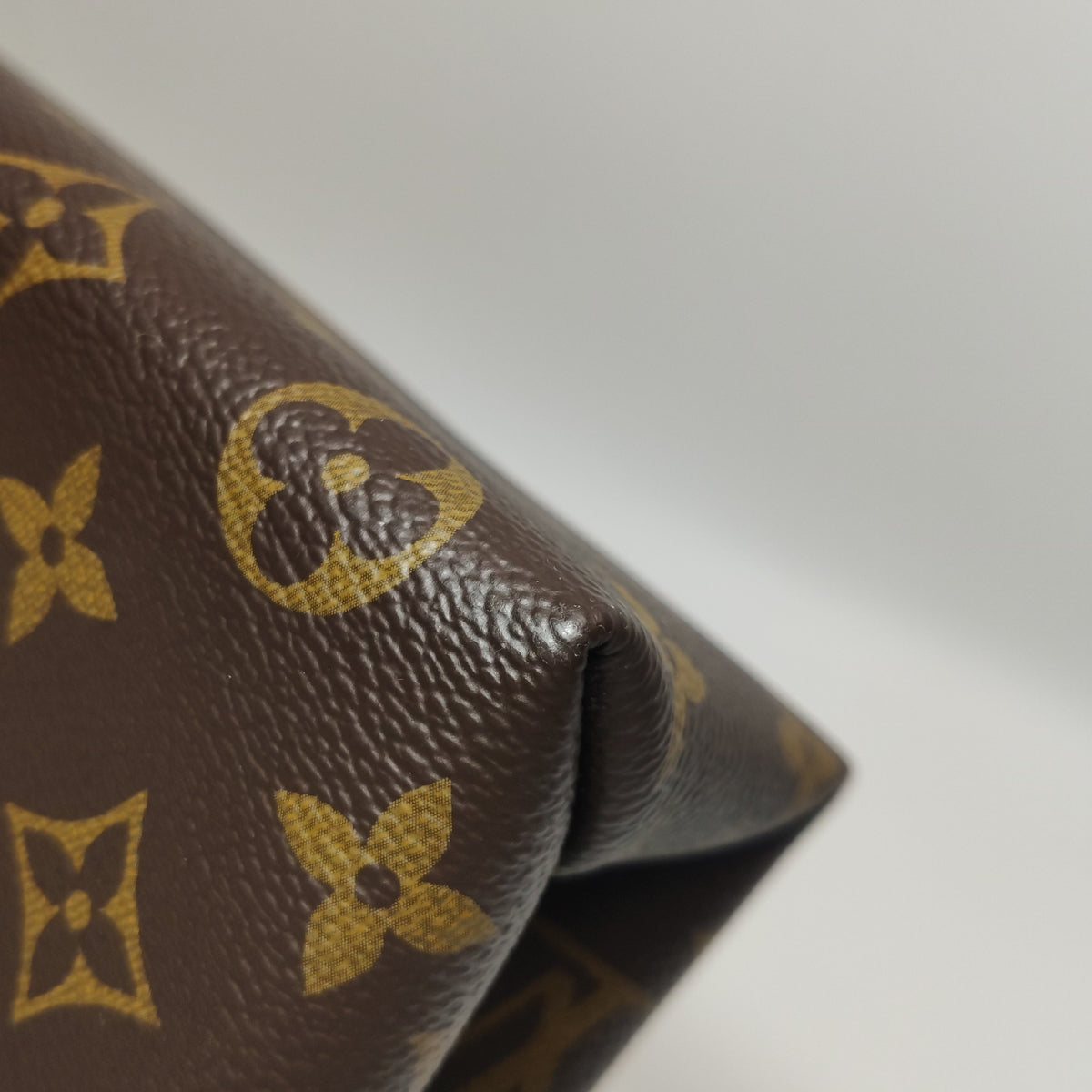Louis Vuitton Brown Shoulder Bag Length: 20 cm, Height: 15 cm, Thickness: 7 cm M44080