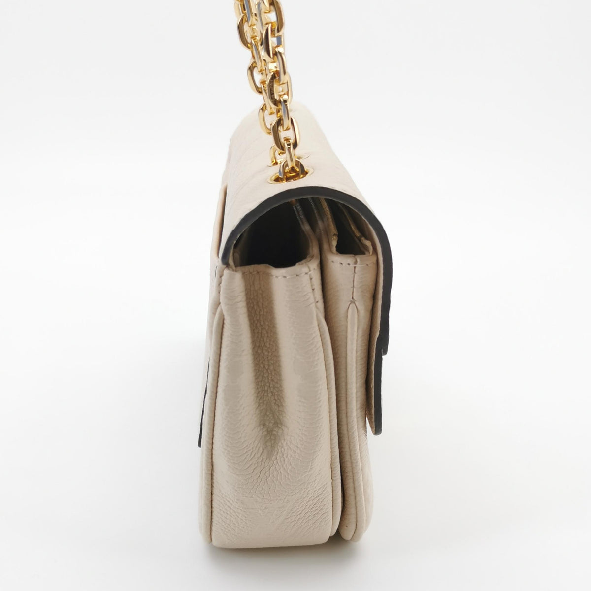 Louis Vuitton Beige Shoulder Bag Length: 25 cm, Height: 15.5 cm, Thickness: 6 cm
