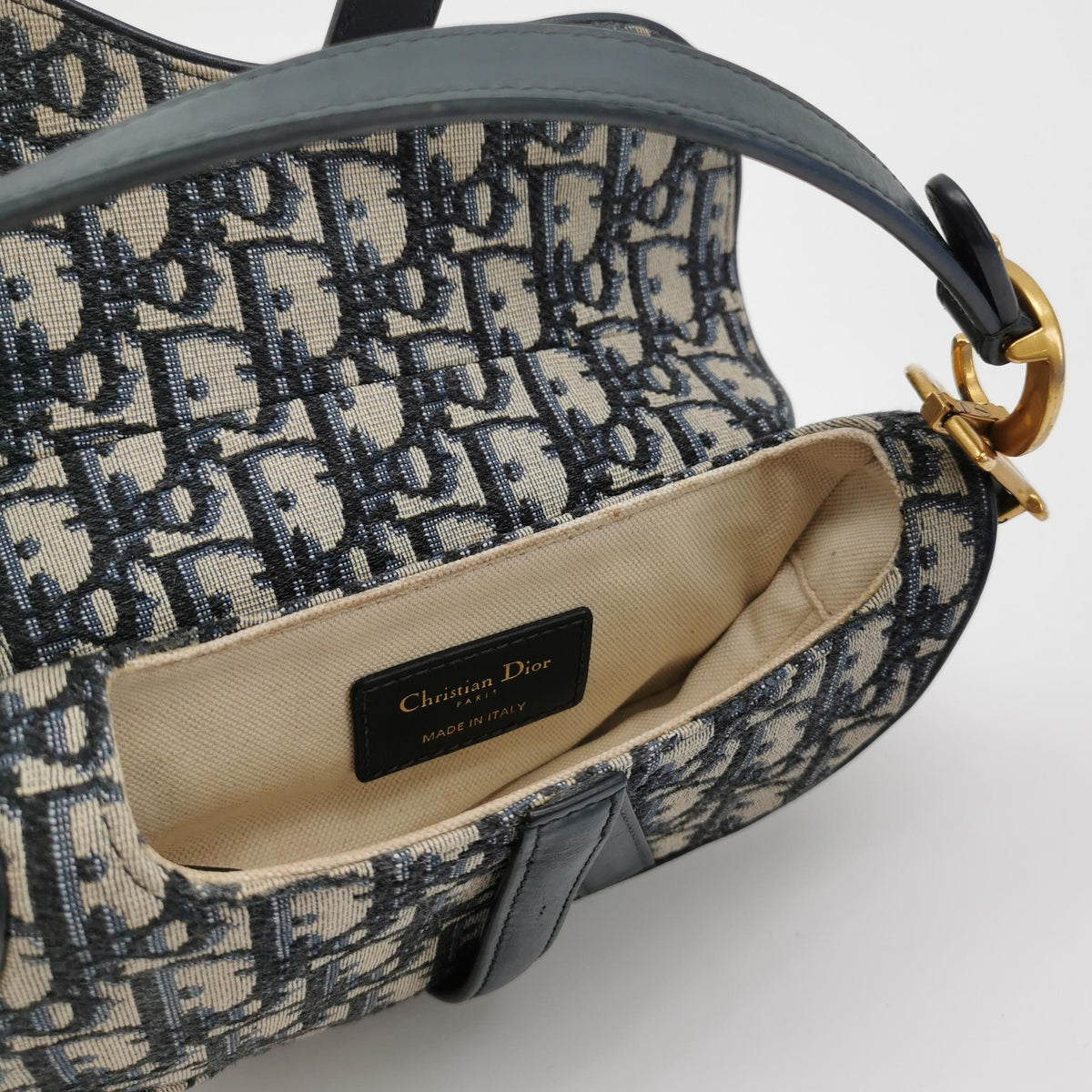 Dior Canvas Blue Saddle Bag Length 18 cm, height 15 cm, thickness 5 cm. M0456CTZQ_M928