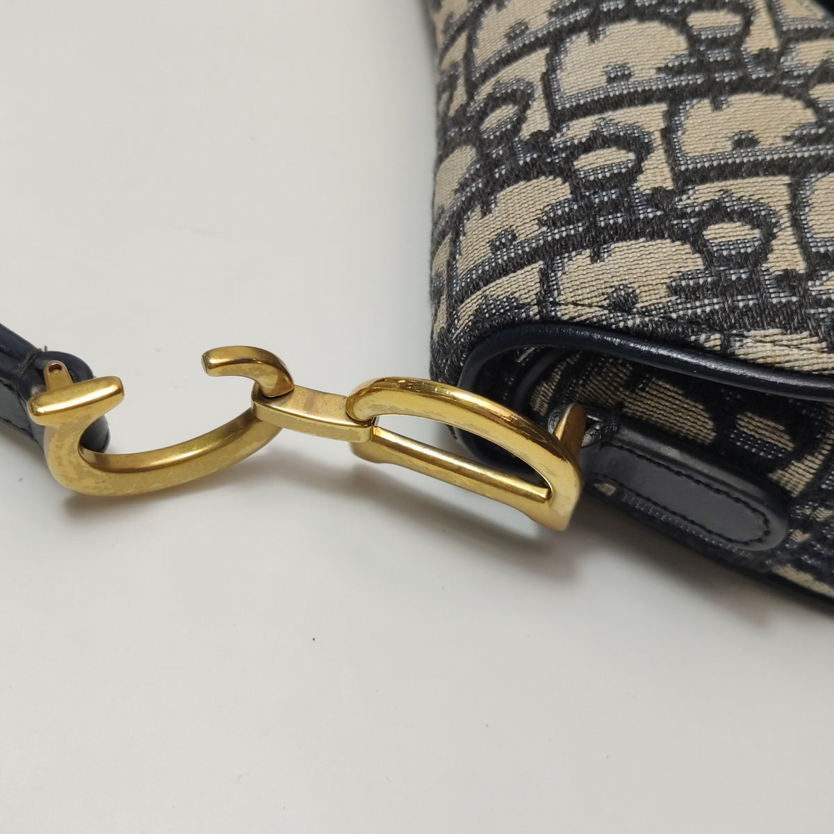 Dior Canvas Blue Saddle Bag Length 18 cm, height 15 cm, thickness 5 cm. M0456CTZQ_M928