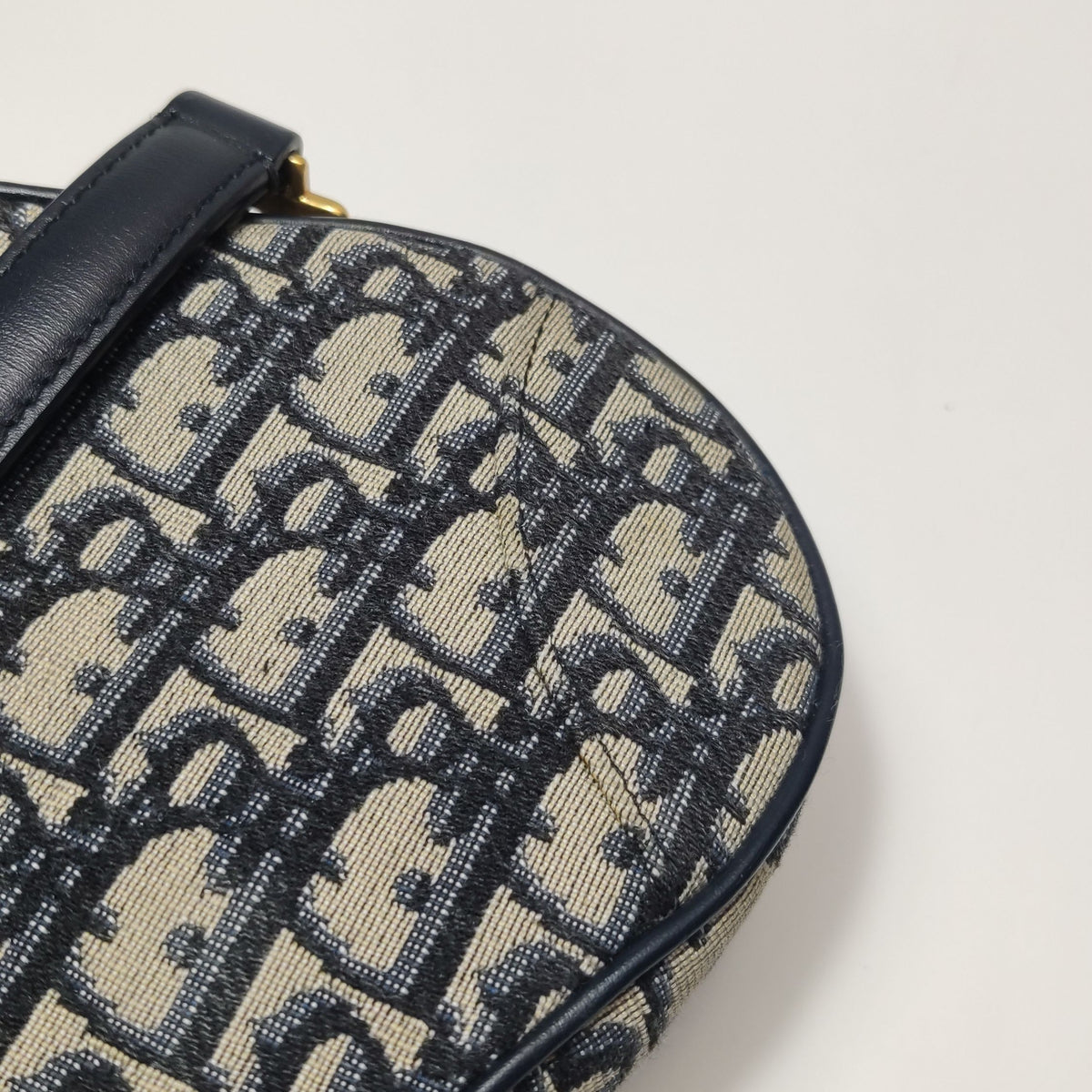 Dior Canvas Blue Saddle Bag Length 18 cm, height 15 cm, thickness 5 cm. M0456CTZQ_M928