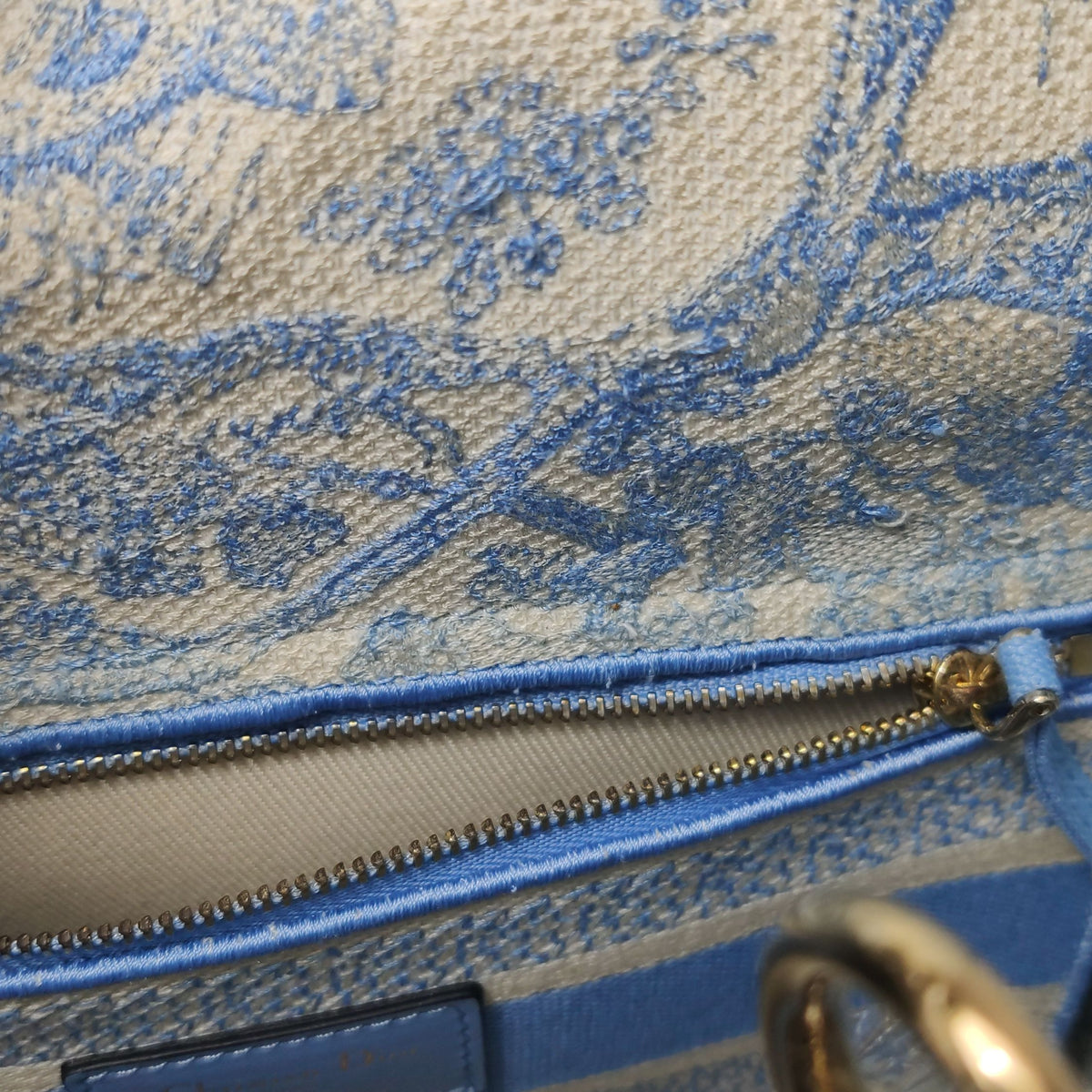 Dior Canvas Blue Shoulder Bag Length: 24 cm, Height: 20 cm, Thickness: 12 cm M0565OTDT_M917