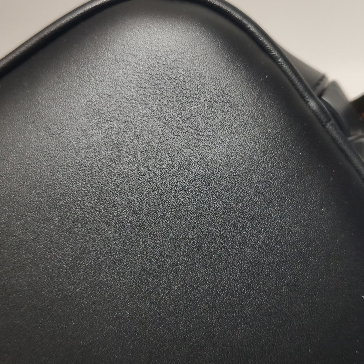 Miu Miu Black Shoulder Bag Length: 32.5 cm, Height: 20.5 cm, Thickness: 13.5 cm