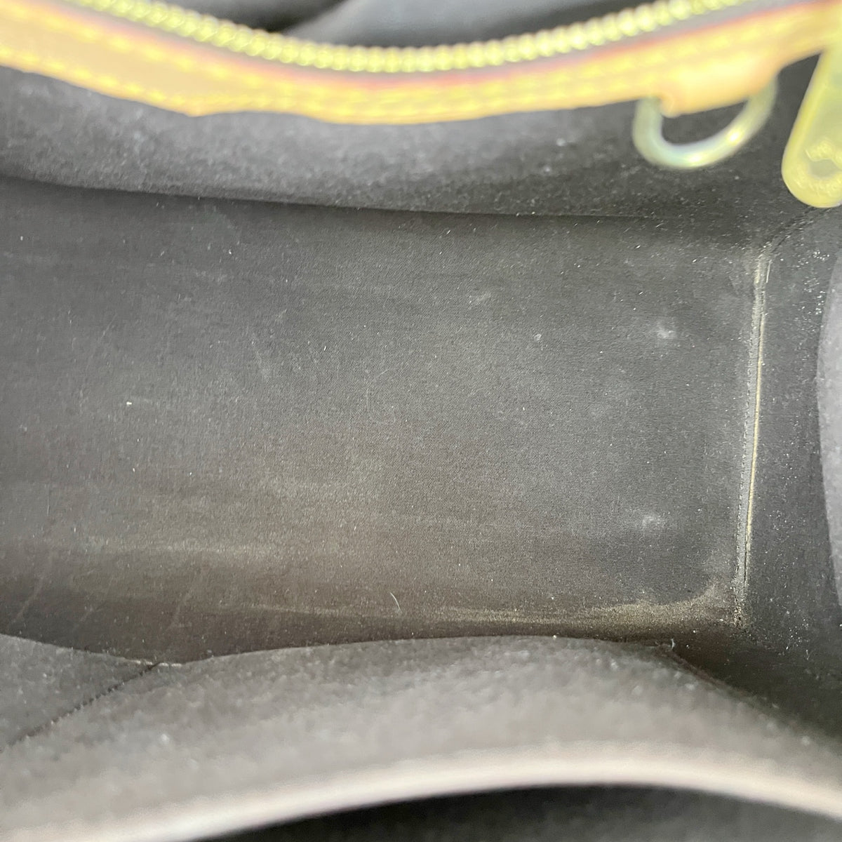 Louis Vuitton M91611