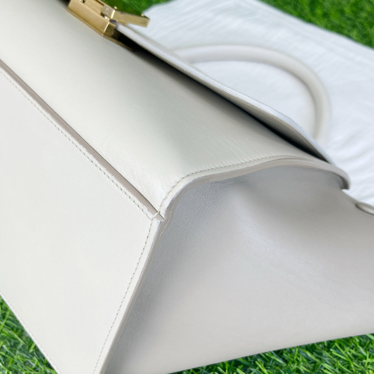 Celine 27x22x13cm(11x9x5in) 174683ADL.01BC